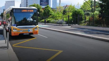 Saint-Laurent-du-Var: un conducteur de bus agressé lors de sa prise de service