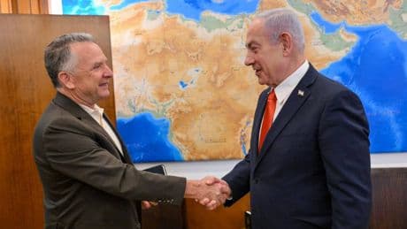 Witkoff a Gaza per gli aiuti Trump: Hamas si arrenda. Pizzaballa: la fame è realtà