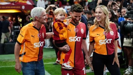 Dries Mertens ve ailesi İstanbul'a veda etti!