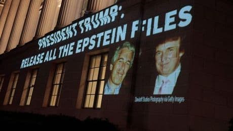 Epstein-Akten: Suchten 1000 FBI-Beamte nach Trumps Namen?