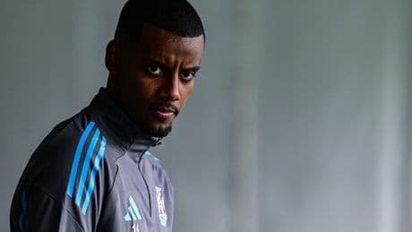 Alexander Isak’s stance on Liverpool transfer revealed as Reds consider £120m bid