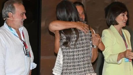 Quién es la monja a la que la reina Letizia abraza con afecto y naturalidad en Madrid