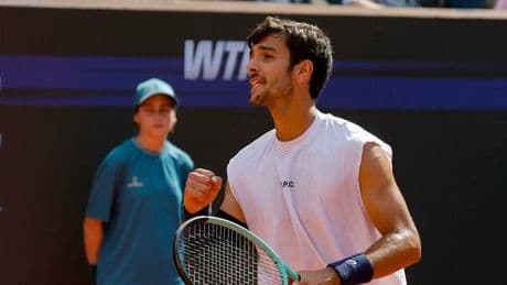 Lorenzo Musetti: età, altezza, carriera, fidanzata, figlio. Tutto sul tennista oggi in campo contro Nakashima agli Internazionali