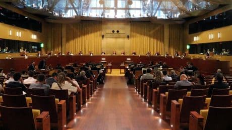 La Comisión Europea cuestiona en el TJUE que la amnistía responda al “interés general”