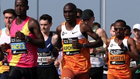 Van den Broek, exmaratoniano: "Cómo váis a correr los europeos como los keniatas si dormimos 16 horas y vosotros en vez de descansar quedáis con amigos"