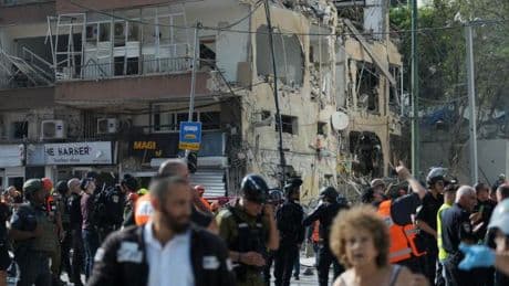 Heftige Raketeneinschläge in Israel – Iran meldet Attacke auf Reaktor in Arak