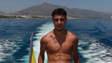 Oben ohne in Marbella - Mucki-Ansage von Bayern-Star Pavlovic!