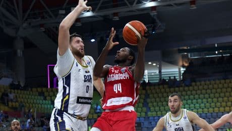 Bosnia cose a triples a Georgia y obliga a España a vencer a la Grecia de Antetokounmpo