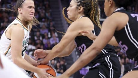 Sabrina Ionescu survives shaky homecoming with key free throws in Liberty’s win over Valkyries