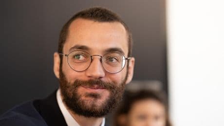 Municipales 2026 : Louis Sarkozy se lance en politique et officialise sa candidature à Menton