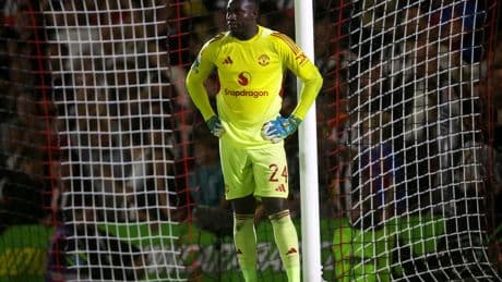 Man United agree deal for new goalkeeper to solve growing crisis