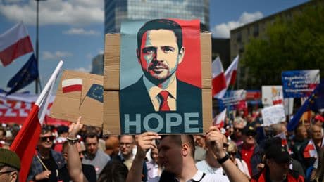 Poland set for high stakes presidential runoff