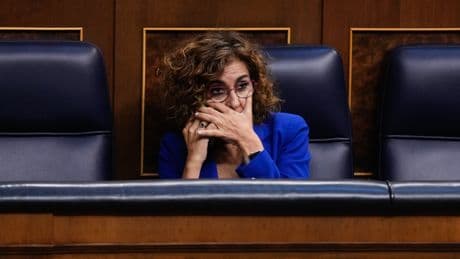 El Gobierno desbloquea miles de millones a comunidades y ayuntamientos en plena crisis política