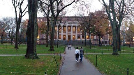 Trump’ın üniversitelerle savaşı sürüyor: Harvard’a yabancı öğrenci alma yasağı