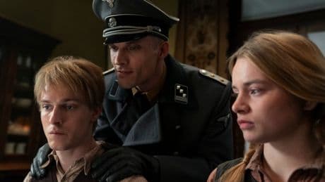 Period drama branded ‘fantastic’ available to stream on Netflix