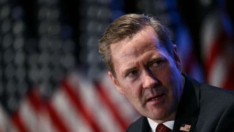 États-Unis : départ de Mike Waltz, premier mouvement majeur dans l’équipe Trump