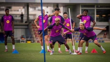Intenso entrenamiento del Barça de Flick ya sin calor extremo