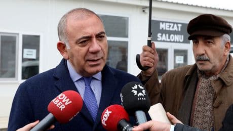 Kayyum Gürsel Tekin'in CHP İstanbul İl Başkanlığı'na bugün gitmekten vazgeçtiği iddia edildi: Açıklama yapacak