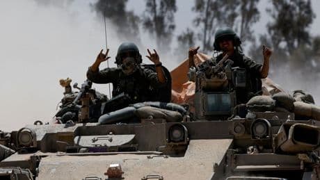 Hamas: raid israeliani a Gaza, da mezzanotte almeno 19 vittime