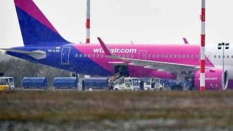 Face aux secousses géopolitiques, la compagnie low-cost hongroise Wizz Air se retire de tout le Moyen-Orient