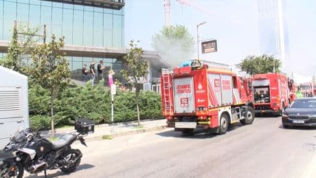Şişli Tapu Müdürlüğü’nde yangın paniği