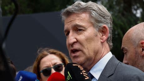 Feijóo afirma que "Sánchez se ha gastado buena parte del presupuesto de forma ilegal y corrupta"