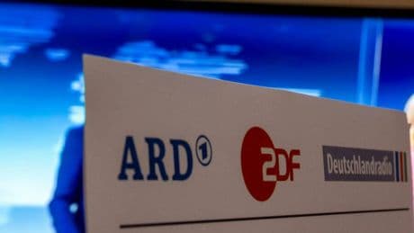 Öffentlich-rechtlich : ARD und ZDF werden mit Programmbeschwerden überhäuft