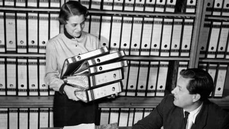 Politische Bücher: So ein Ministerium bleibt immer konservativ