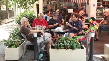 À Tel-Aviv, est-il encore permis de boire un expresso le jour du shabbat ?