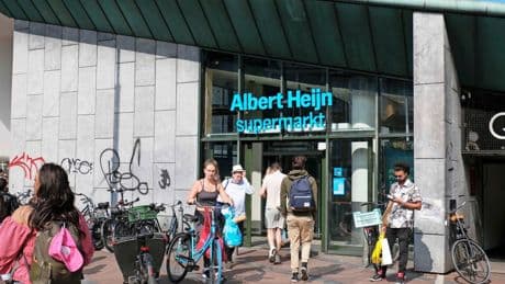Ahold Delhaize moet prijzen verlagen om klanten te houden, maar handhaaft winstverwachting