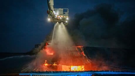 Malaunay: un bâtiment, à usage de traiteur, partiellement détruit dans un incendie