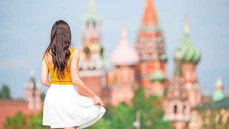 Chinese mannen worden afgewezen door ’veeleisende’ vrouwen en wijken uit naar Oost-Europa: ’Ze wilde een appartement en gouden sieraden’