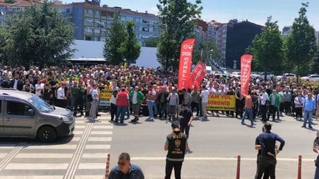 Şişli Belediyesi işçileri kayyum yönetimine tepkili: Sadaka değil, hakkımızı istiyoruz!