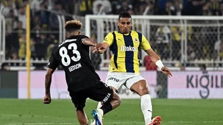 Alexander Djiku’dan derbi sonrası yalanlama! “Haksız suçlama…”