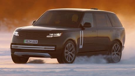 Range Rover Electric, il debutto è sempre più vicino. Test al Circolo Polare Artico superati per i prototipi