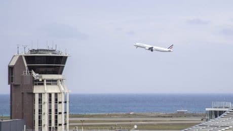 Les contrôleurs aériens contre le retour de la pointeuse
