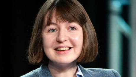 La escritora Sally Rooney podría ser detenida si expresa su apoyo a Acción Palestina en un festival