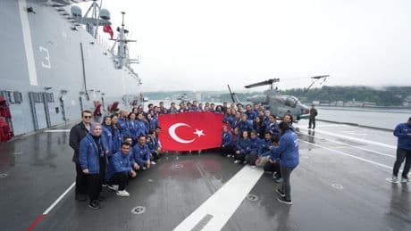 Gençler TCG Anadolu gemisiyle yolculuk yaptı