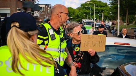 Burgemeester Katwijk verbiedt pro-Palestijnse demonstratie, toch enkele betogers aanwezig