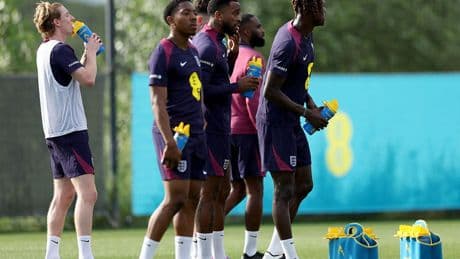 England train in heated tents to prepare for ‘suffering’ at World Cup