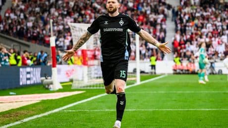 Fußball-Bundesliga: Bremens Burke über Fan-Liebe: "Davon träumst du als Kind"