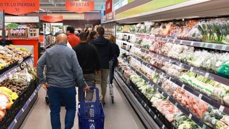 Siete de cada 10 empresas del gran consumo temen que la incertidumbre geopolítica impacte en la cesta de la compra
