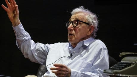 Ucrania contra Woody Allen por "bendecir el sangriento festival de Moscú" y "mirar hacia otro lado"