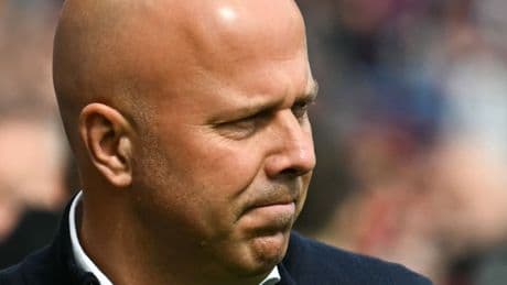 Trainer van het jaar Slot niet bij gala wegens incident bij huldiging Liverpool