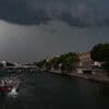 Un violent orage accompagné de fortes chutes de grêle s'abat sur Paris
