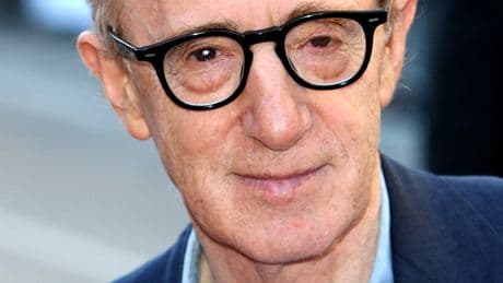 Woody Allen directs himself, this time in writing
