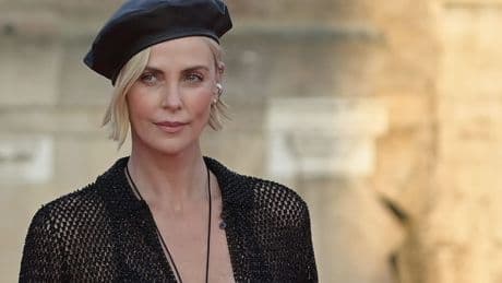 Charlize Theron cumple 50 años, pero nunca se anduvo con tonterías