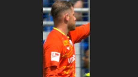 Wie einst Oliver Kahn - Titan-Parade von Timo Horn