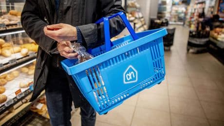 Man (34) aangehouden voor mishandeling bij kassa supermarkt Amsterdam