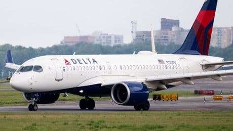 Delta airline pilot forced to swerve to avoid colliding with bomber plane